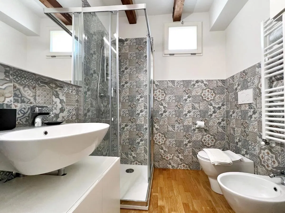 Apartamento Ur Nest Santo Stefano Bolonia Italia